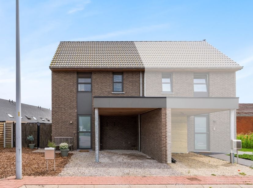 Instapklare gezinswoning met carport en zonnige zuidwestgerichte tuin op een perceel van 190 m²&lt;br /&gt;
Deze recente woning uit 2015 biedt 102 m² bewoon